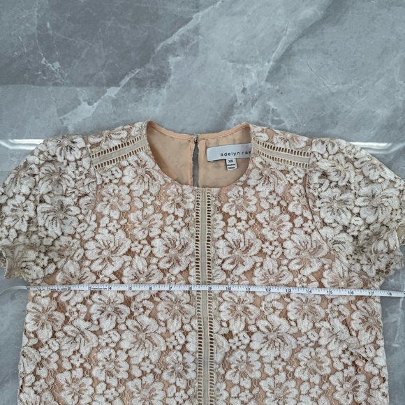 Women’s Adelyn Rae Floral Lace Short Sleeve Top Lined Size XS - Picture 15 of 16